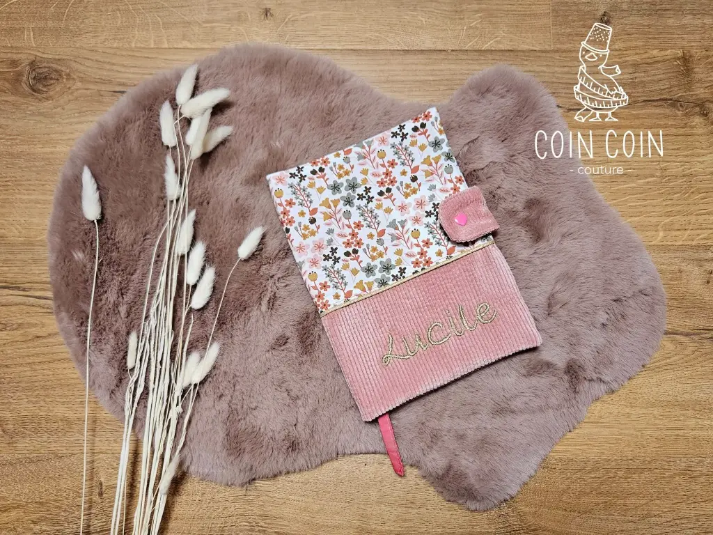 Protège carnet personnalisé (blanc, Sans prénom)