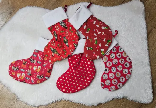 Chaussette de Noël🎄- fond rouge